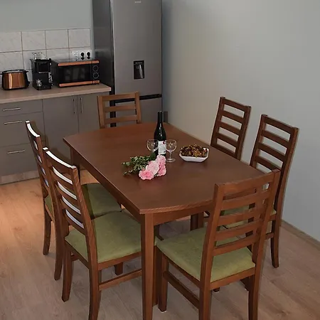 Apartament Tavirozsa Vendeghaz *